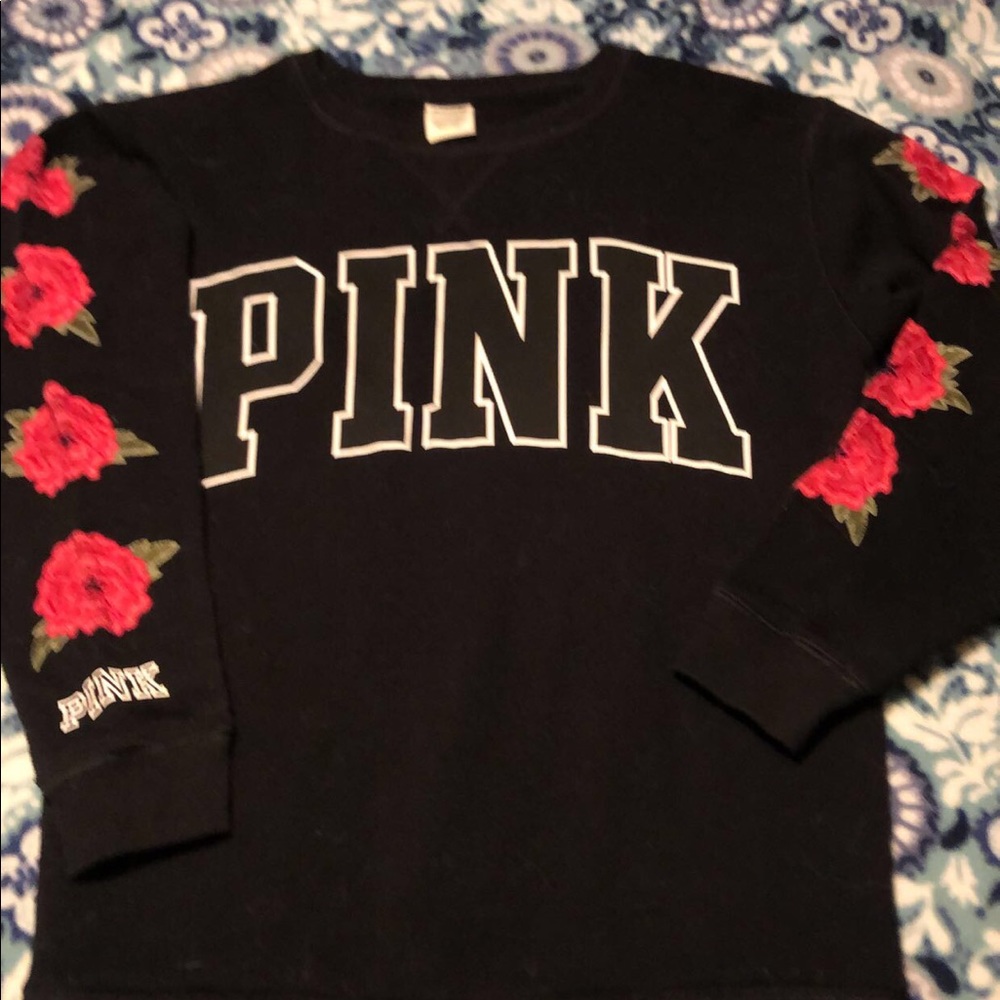Long sleeve black sweatshirt